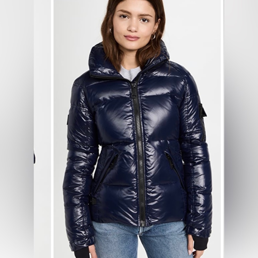 Dark Marine Freestyle SAM puffer coat. Worn lightly. Super warm and stylish.